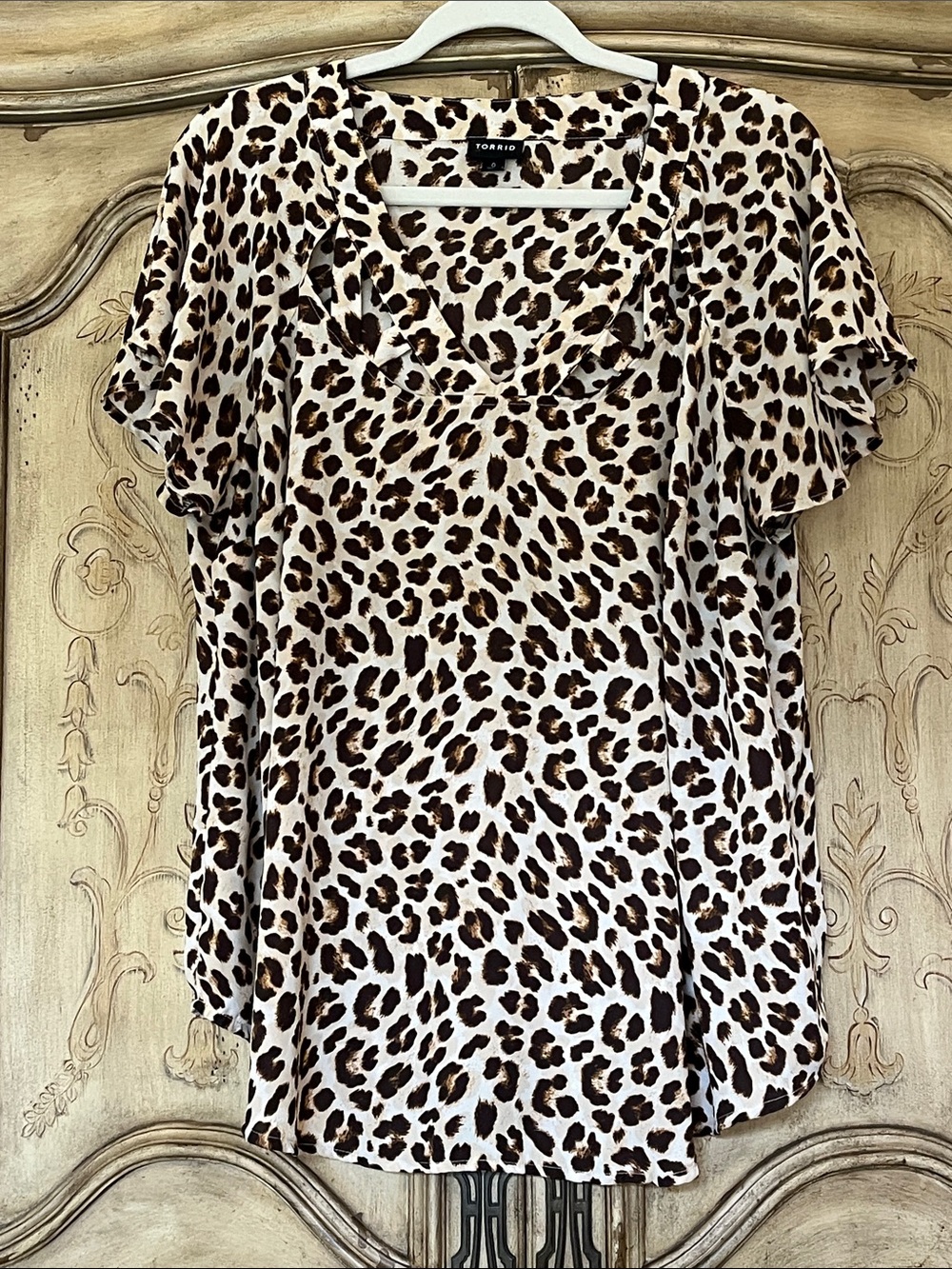 torrid 0 top Flutter Sleeve V-Neck leopard print 12